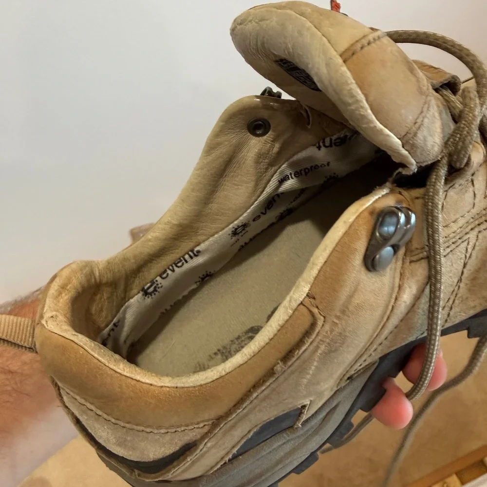 Teva 4103 Mens Tan Leather eVent Waterproof Vibram Hiking Shoes Size 10